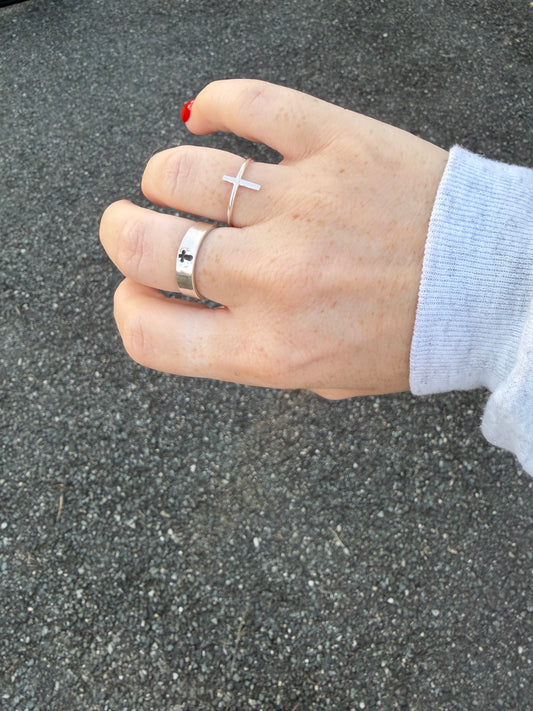 Cross Ring